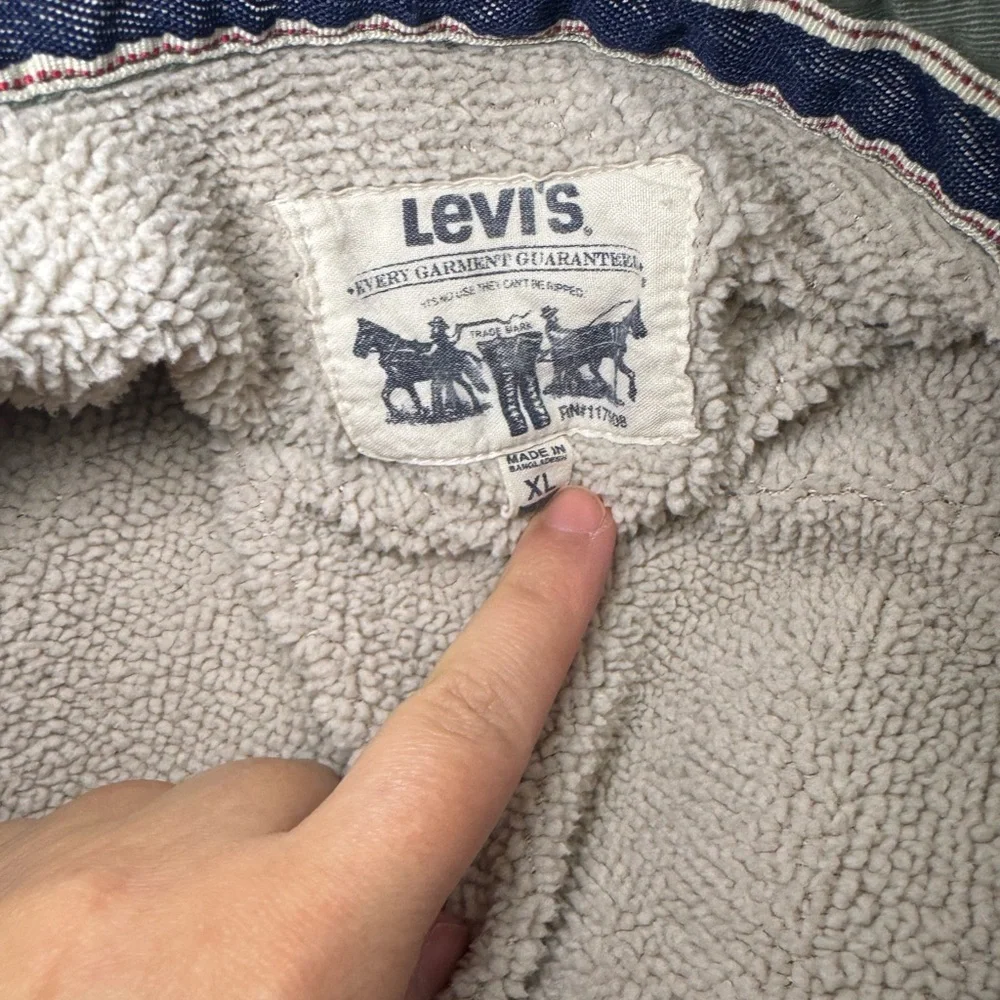 Levi's Cotton Olive Green Chore Jacket with Faux Sherpa Lining Size XL - Picture 4 of 7